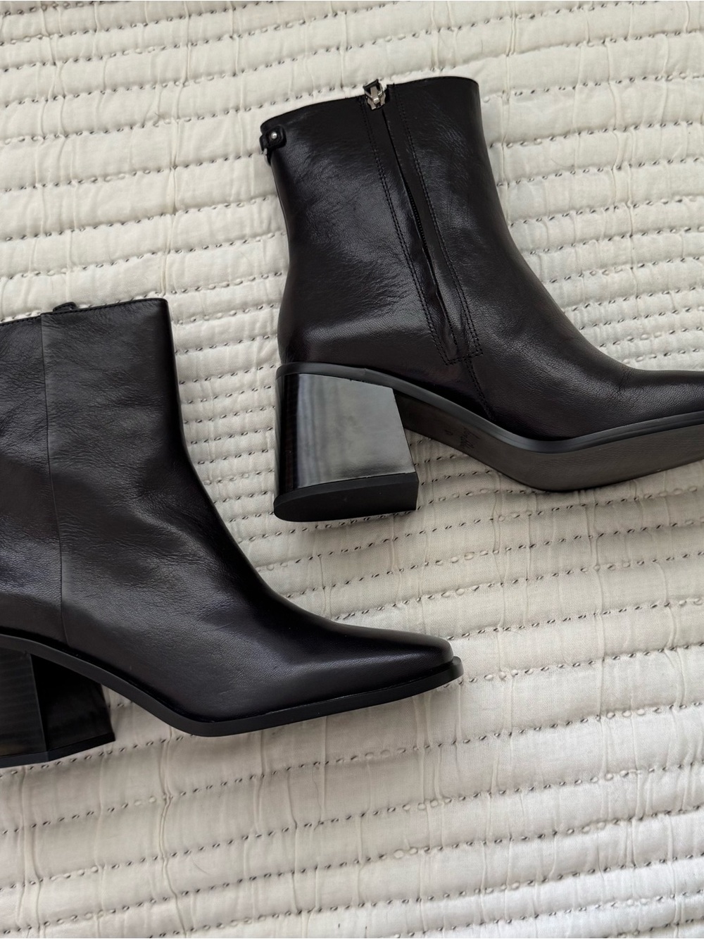 NIB Sam Edelman Winnie Black Leather Square Toe Booties Size 8.5 - Picture 4 of 5